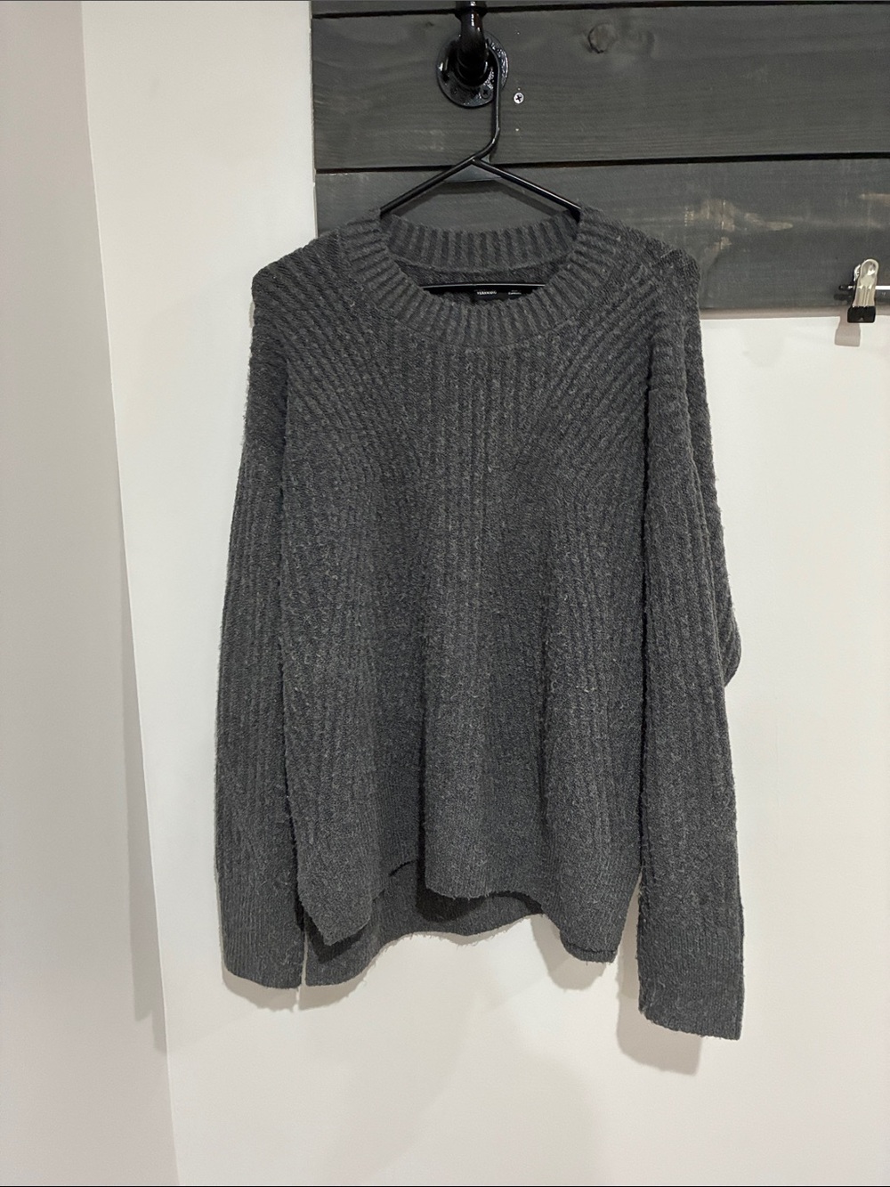 Simply Vera Vera Wang Women's Charcoal Ribbed Crewneck Sweater